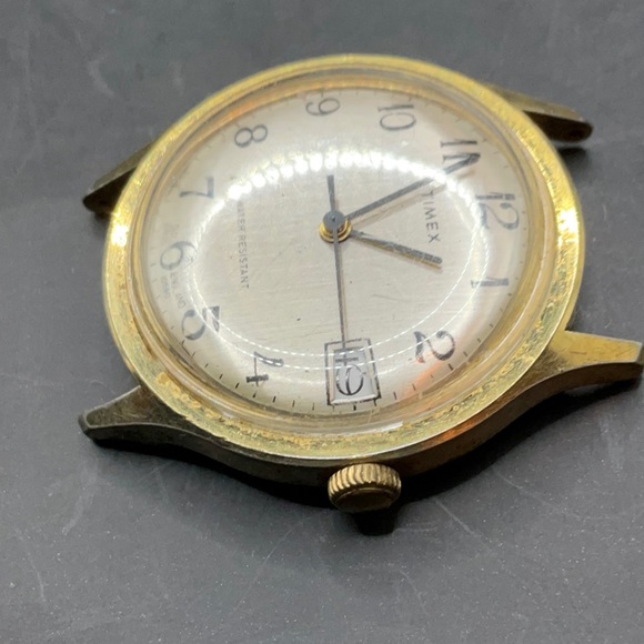 Vintage 1980 Timex Manual Wind 27820-10580 Great Britain Dial 37mm - Picture 3 of 5